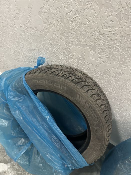 Продам зимние шины