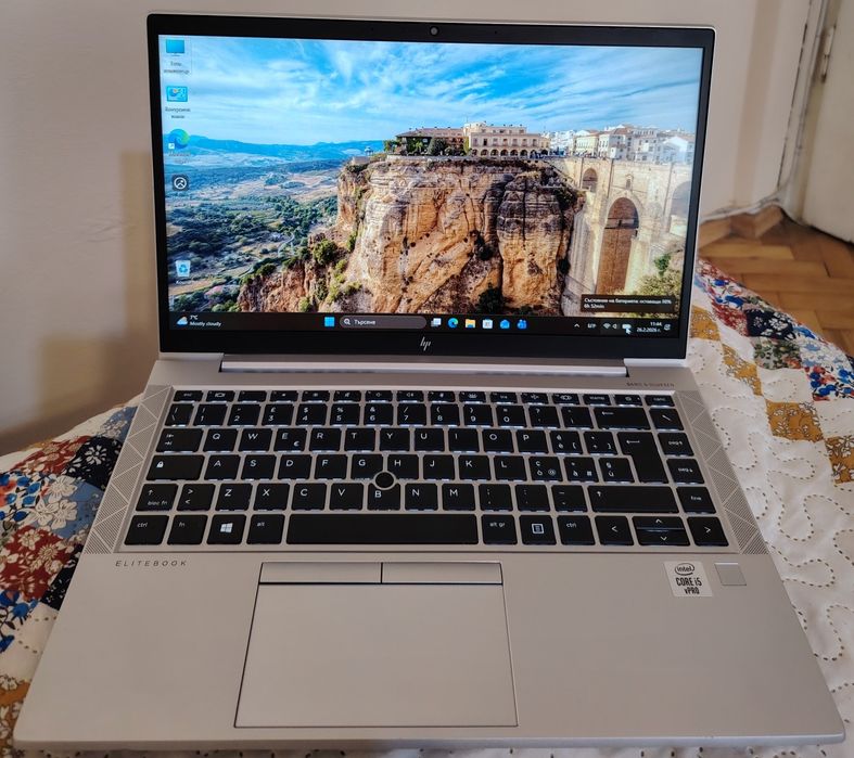Най-добрия бизнес лаптоп HP EliteBook 840 G8 Intel Core i5-1145G7 11-то поколение
