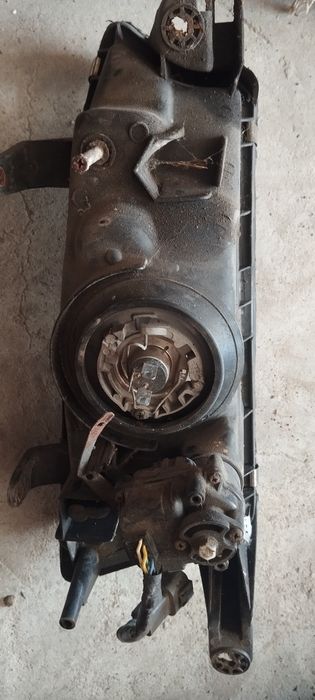 Фара субару Легаси б3