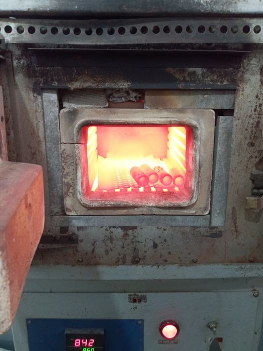 Токарь, токарные работы. Дорого.