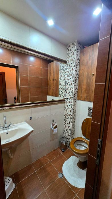 Продава се Тристаен апартамент в Хасково, Дружба 1 - 131 кв.м за 1642 €/кв.м - Снимка #10