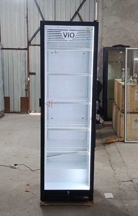Витрина холодильник. Витринные холодильники. Витринный холодильник.