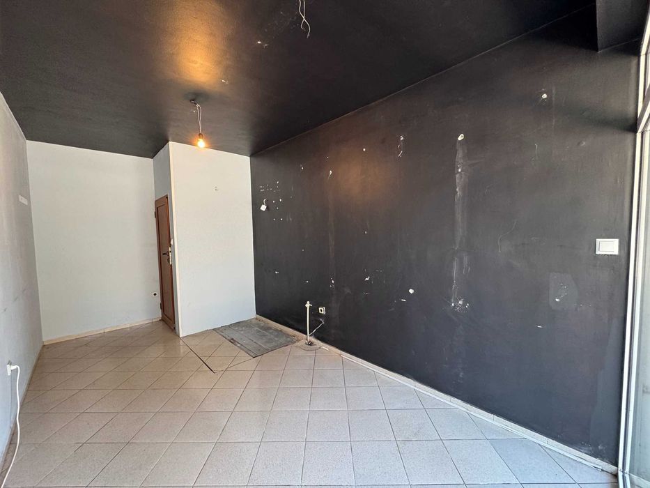 Дава се под наем Магазин в Пловдив, Кършияка - 16 кв.м за 324.36 € - Снимка #2