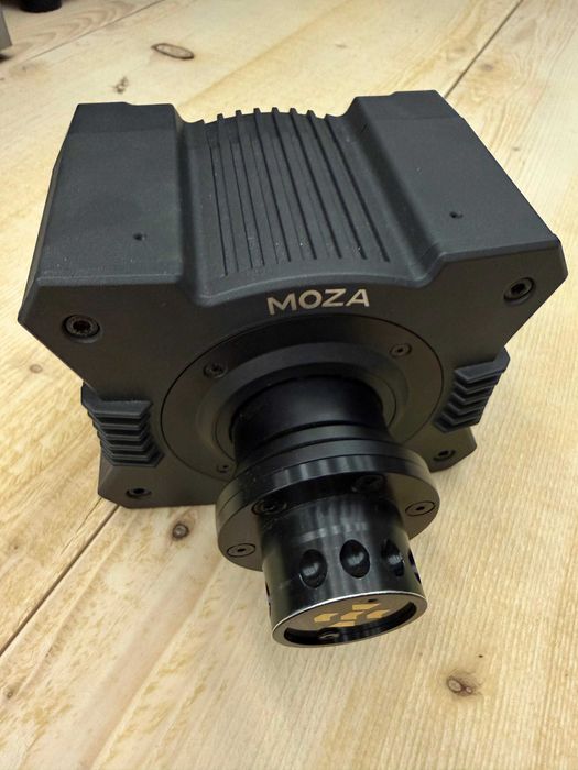 MOZA R5 Direct Drive Wheel Base 5.5Nm - Sim Racing