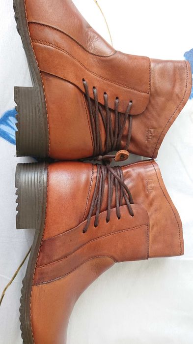 Ghete noi piele naturală