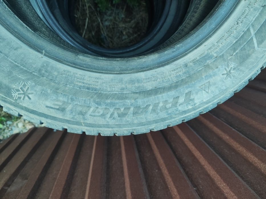 Продам шины на 16 зимние