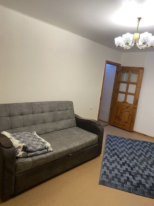 1/3/4 метро Буюк Ипак йули Капиталбанк.всё есть. S=35м².Маклер