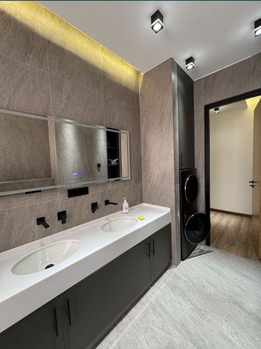 Ойбек Аренда Гаспиталний 4 комнт б уютная квартира в новостройке