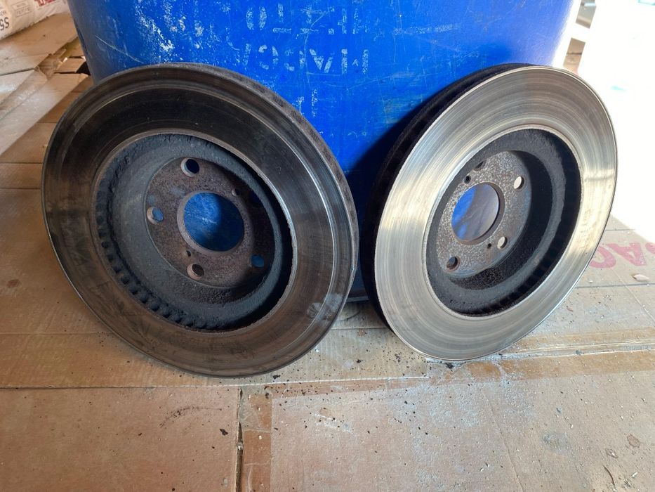 Оригинальные тормозные диски Toyota Rav4