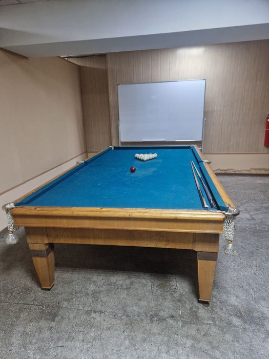 Продам бильярдный стол