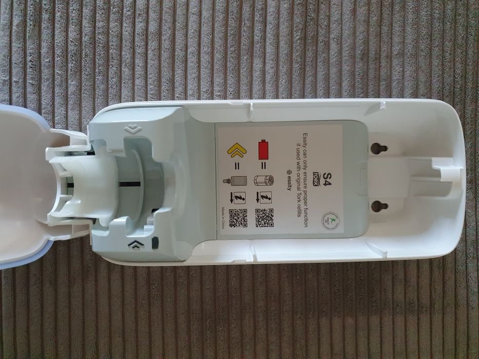 Tork Дозатор за сапун S4 / Диспенсъри за хартия H3 и Т7