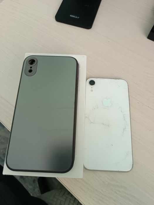 Продам телефон айфон xr