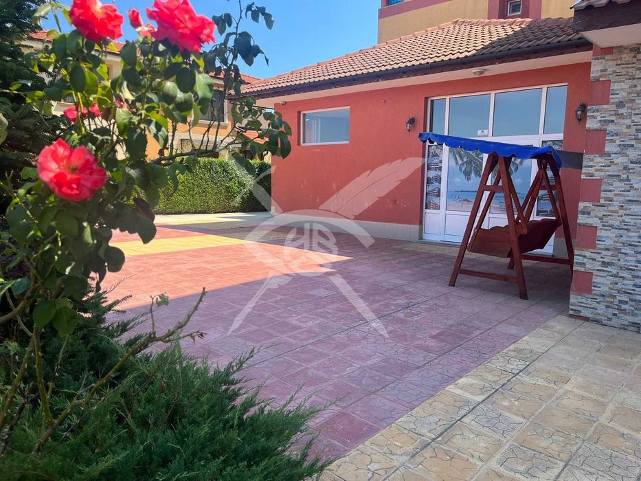 Продава се Магазин в Несебър - 103 кв.м за 1004 €/кв.м - Снимка #9