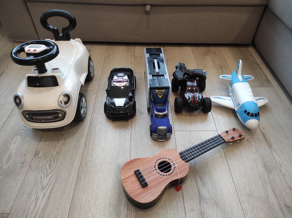 Лот детски играчки