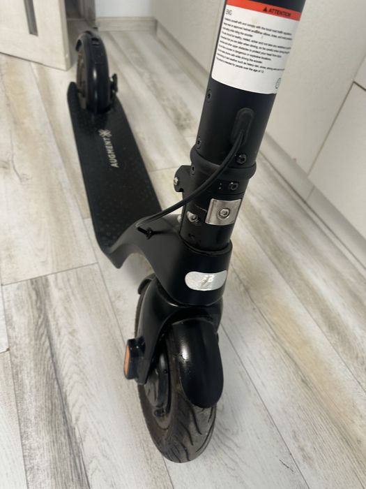 Trotineta electrica este adusa din germania