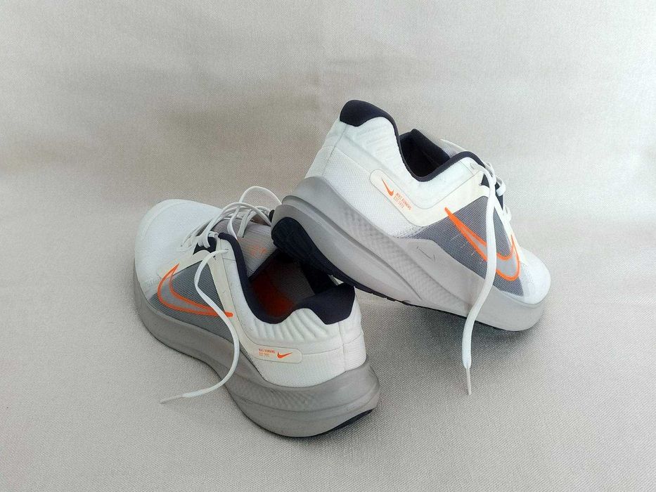 Маратонки Nike Quest 5