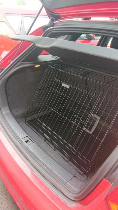 Сгъваема клетка за кучета с метална табла и постелка 60х40х51