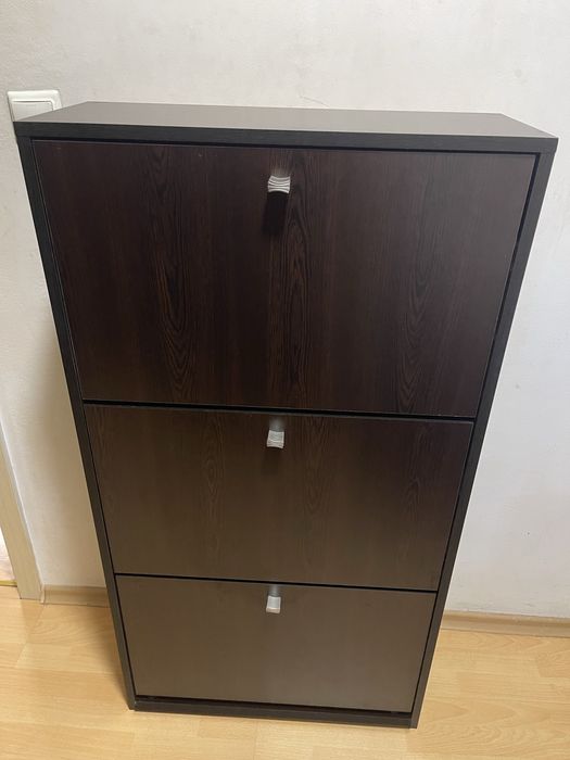 Шкаф за обувки с три отделения