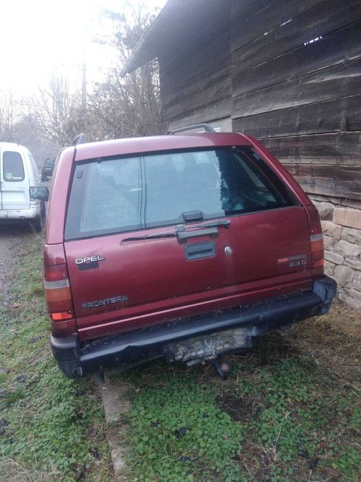 опел фронтери на части