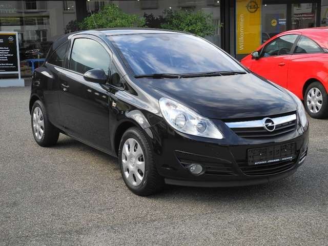 Опел Корса Д 1.2 бензин