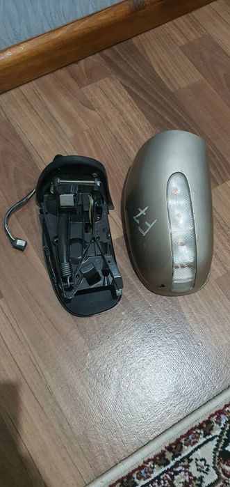 W203 mercga o'ng yon oyna