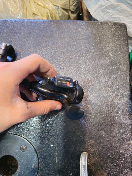 schimbator/maneta   MICROSHIFT  7 viteze