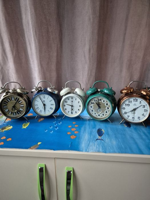 Ceasuri mecanice de masă