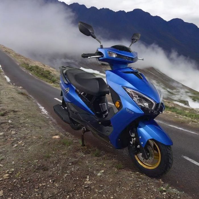 Мопед М8  150 куб   .