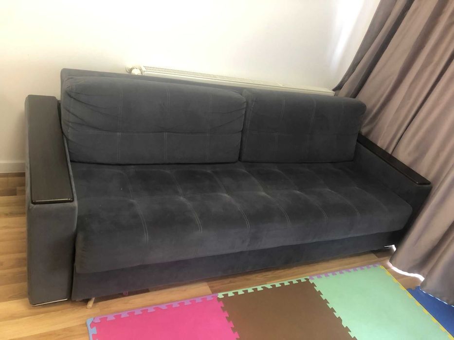 Canapea extensibila pentru living