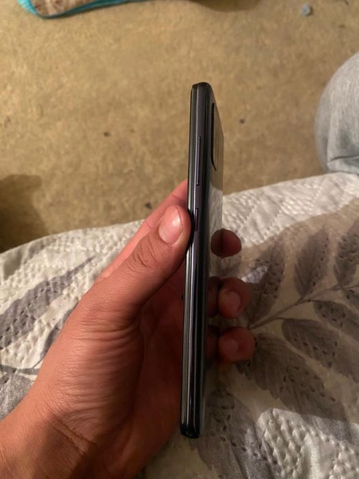 Самсунг а51.