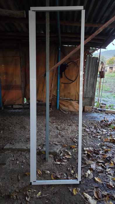 Бял Комарник тип Щора