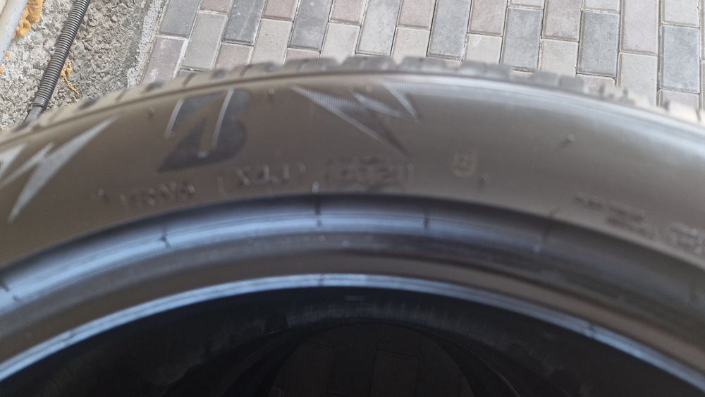 Комплект резины (шины) Bridgestone