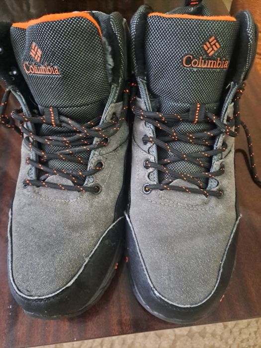 Кроссовки, Каламбия