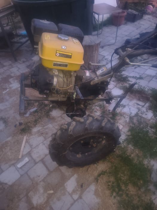 Motocultor de vînzare