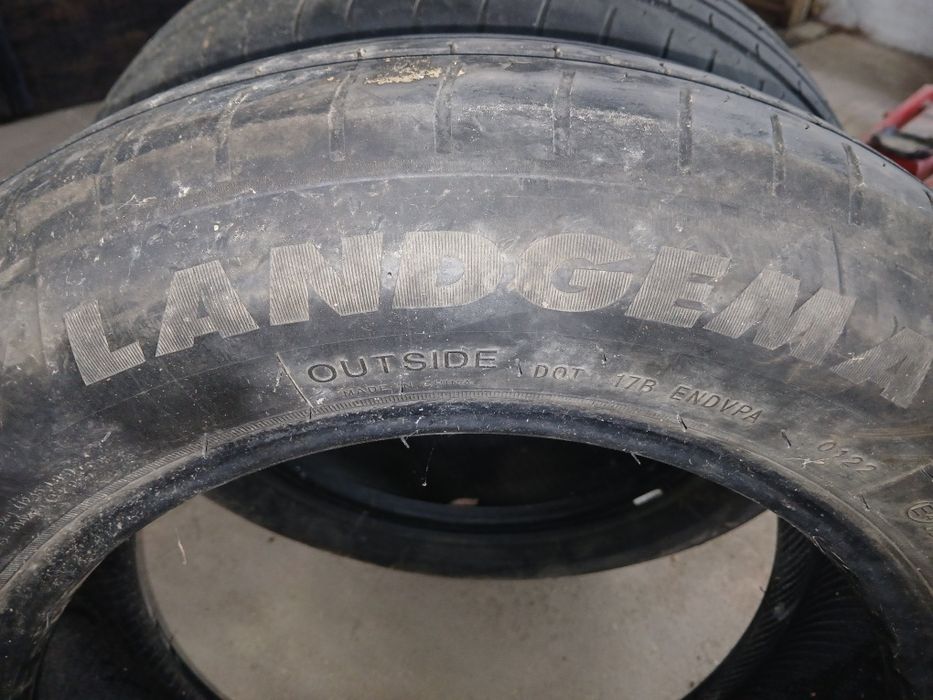 Продам два баллона летней резины