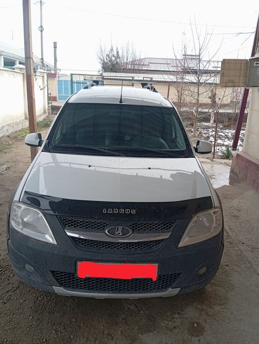 Lada largus kross 2018