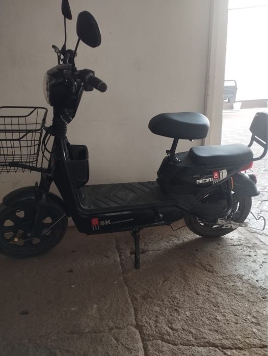 Продам срочно ..