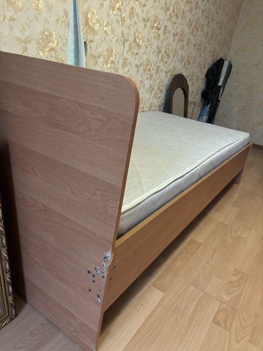 Кровать односпальная