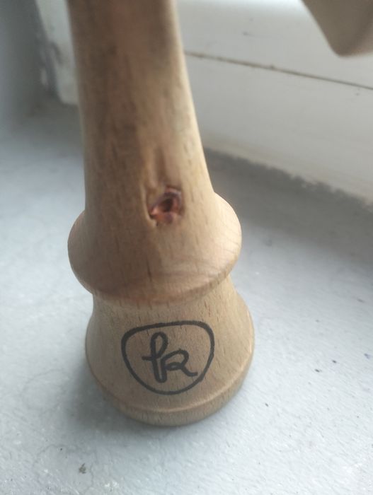 Vând kendama paly semnată de xremus