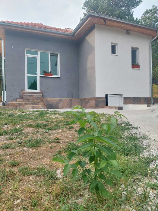 Продава се Къща в с. Алдомировци, Област София-област - 54 кв.м за 2112 €/кв.м - Снимка #1