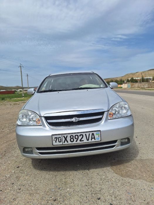 Lasetta 1.8 2010 yil