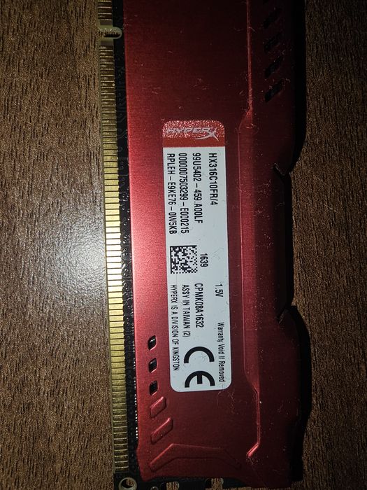 3 stichuri HyperX ddr3 Fury Red