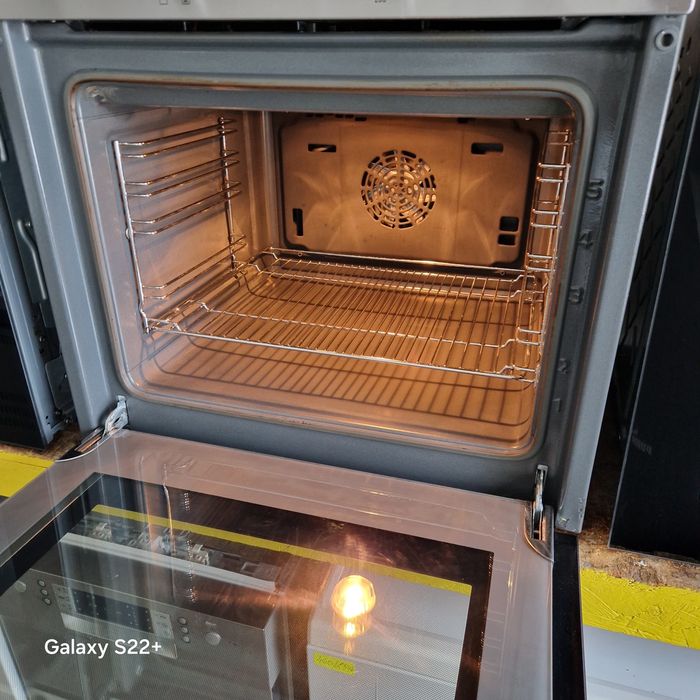 Фурна за вграждане SIEMENS