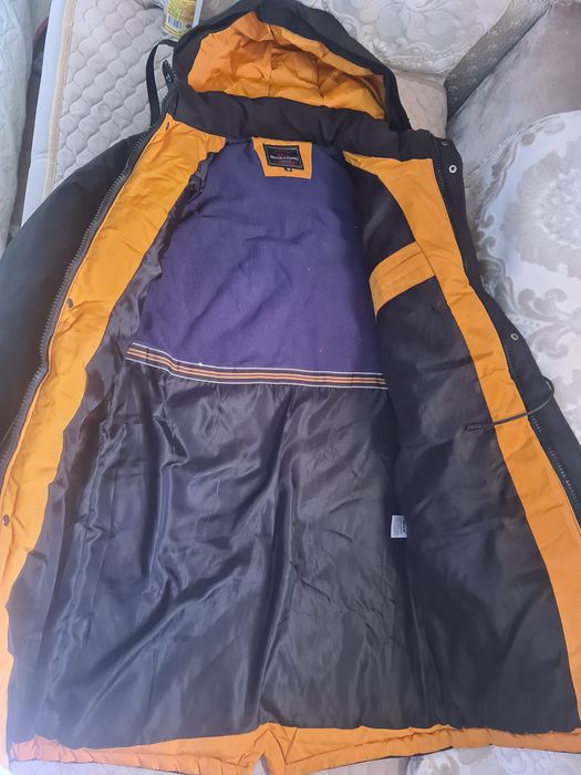 Продам куртки пуховики