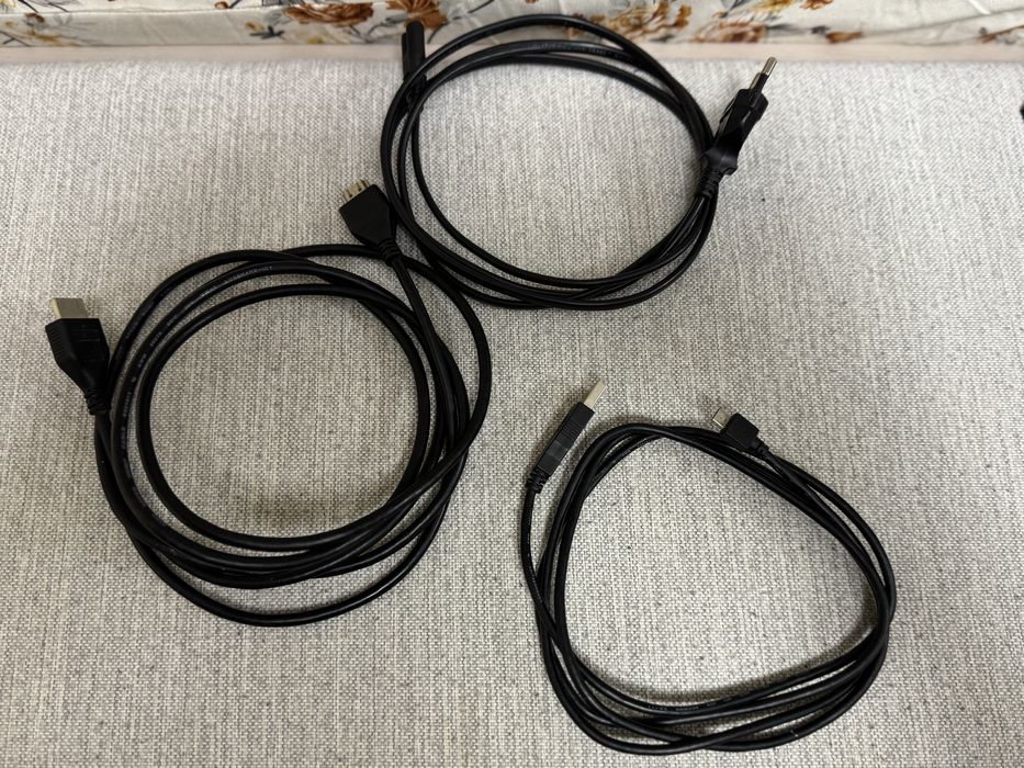 Ps 4 de vanzare 1TB e in stare perfecta