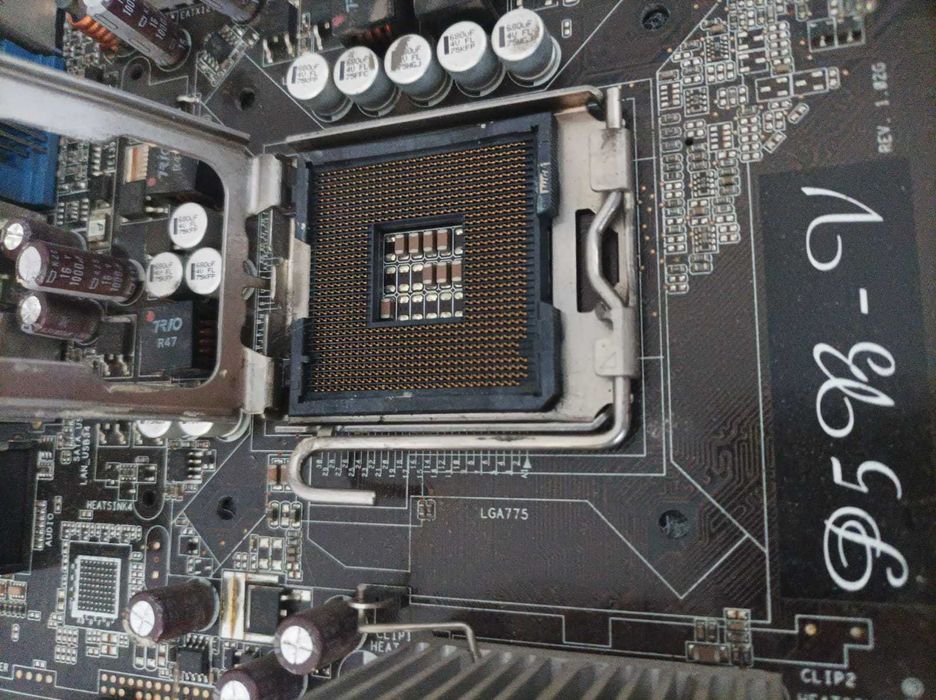 Материнская плата Asus P5B-V