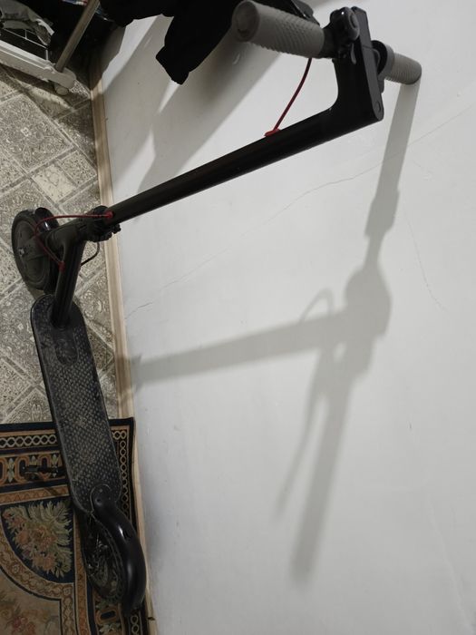 Продам электросамокат