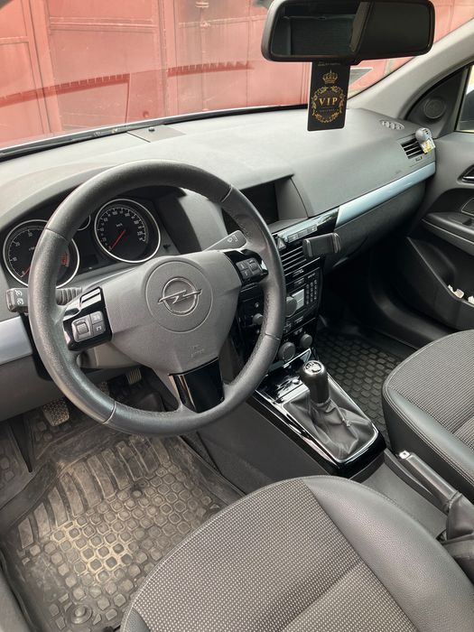 Opel Astra H intretinut 1.7 CDTI 125 cai