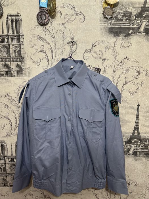 Полицейская форма.