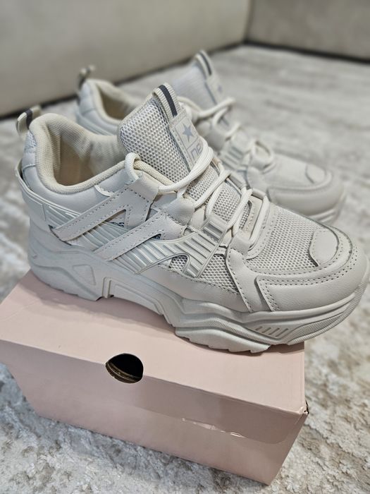 Adidași / pantofi sport News damă –mărimea 37 (23.5 cm)